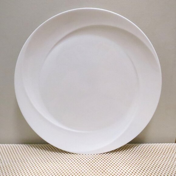 Chop Charger Serving Plate Wedgwood Solar White 13.5" Round Shape 225 Bone China - Picture 1 of 4